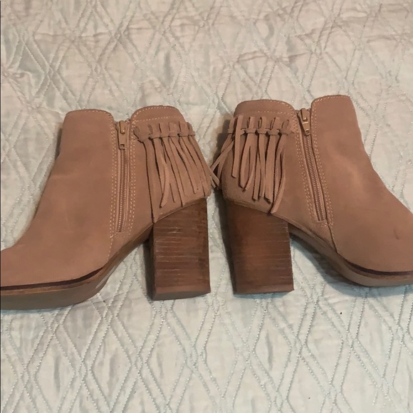 Tan Suede Fringe Booties // ALDO // US 8 - Picture 5 of 7